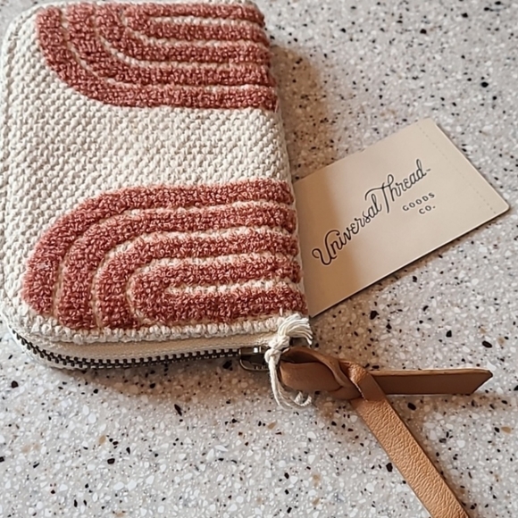 Universal Thread Rattan type wallet - Picture 3 of 7